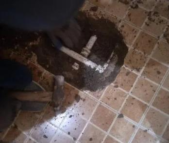 九原卫生间漏水维修公司为您分享下卫生间渗水如何处理及注意事项